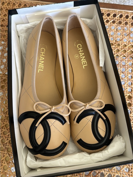 CHANEL Shoes - CHANEL Cambon Ballerinas